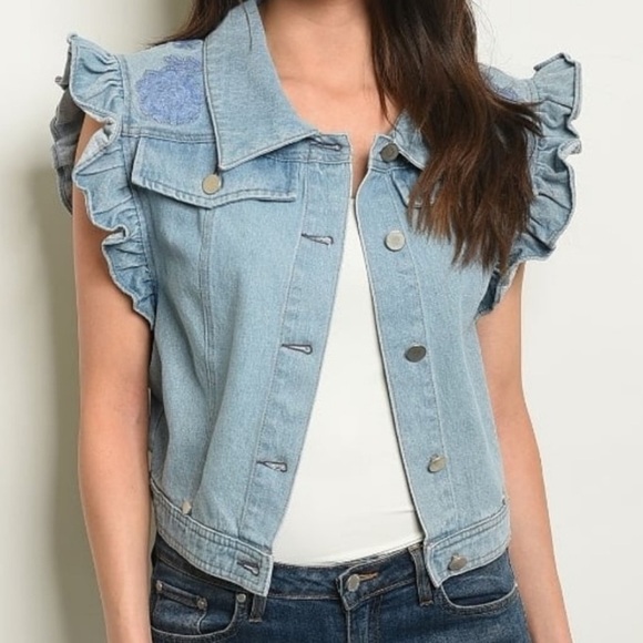 DENIM RUFFLE EMBROIDERED BUTTON DOWN VEST TOP WITH POCKETS SIZE LARGE NWT - Picture 2 of 8
